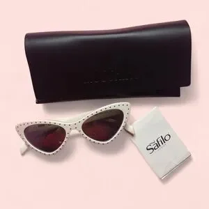 Moschino Women\'s White and Silver Stud Cat Eye Sunglasses Moschino Cat Eye Sunglasses White for Women for sale | eBay main image 4